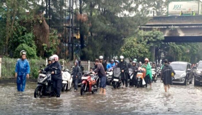 Hujan Deras di JAKARTA Update Terkini Genangan per 18 Januari 2026 Pukul 15.00 WIB