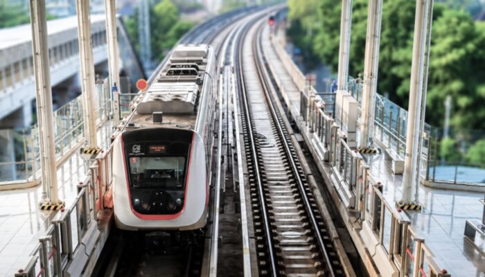 Pemprov DKI Perpanjang Rute LRT JAKARTA hingga Dukuh Atas
