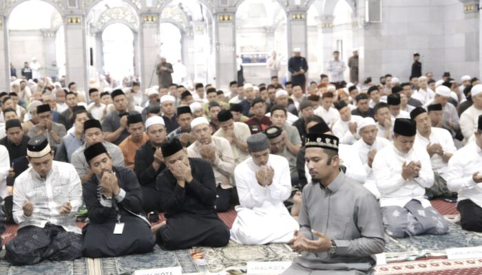 Subuh Akbar Masjid Agung Cilegon Dipadati 1.500 Jemaah