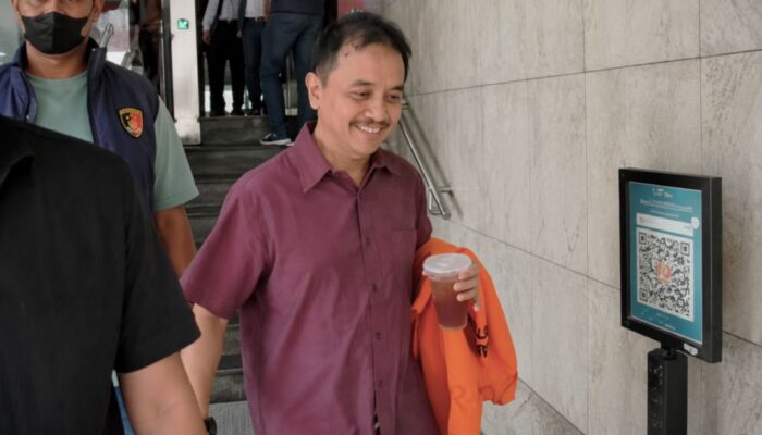 Roy Suryo Gugat Praperadilan Kasus Ijazah Jokowi, Tuntut Ganti Rugi Rp206 Juta