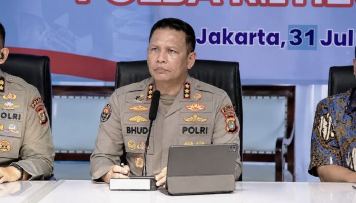 Polda Metro Pastikan Jakarta Aman, Belum Ada Notifikasi Aksi Massa di Balik Pagar Tinggi Mal