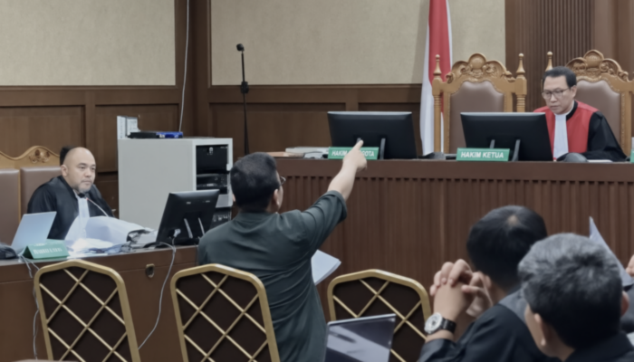 Alat Podcast Disita KPK, Faizal Assegaf Bersitegang dengan Hakim