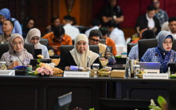 Meutya Hafid: SPLP Proses 19,8 Juta Transaksi Perlinsos Digital, 5,4 Juta KK Terlayani